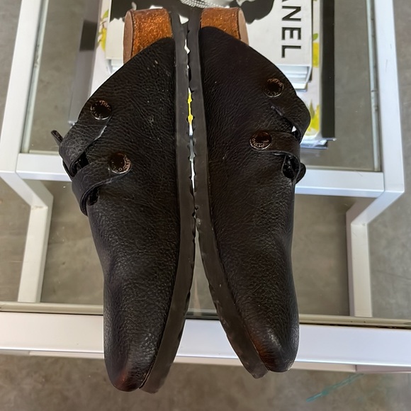 Woman’s Birkis clogs - Picture 2 of 6